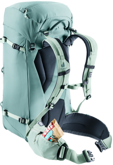 Mountaineering and Climbing backpack Guide 32+8 SL