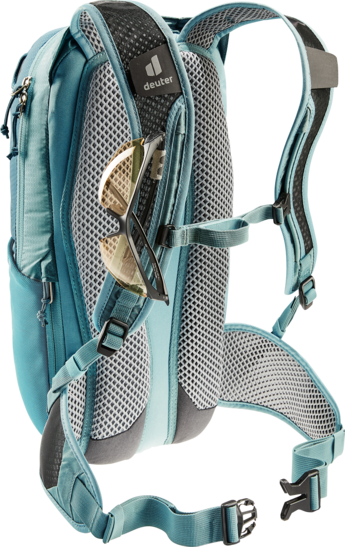 Deuter cheap race 8