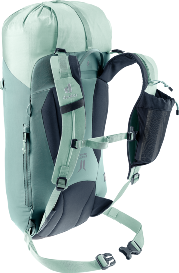 Mountaineering and Climbing backpack Guide 22 SL