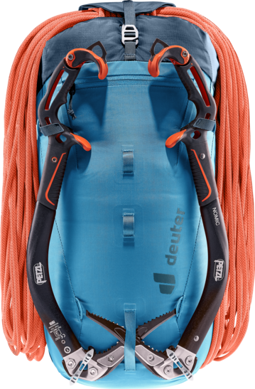 Mountaineering and Climbing backpack Guide 24