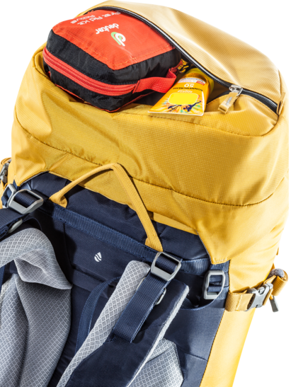 Mountaineering and Climbing backpack Guide 44+