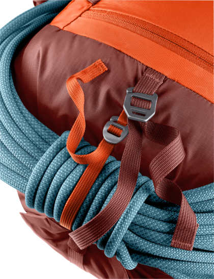 Mountaineering and Climbing backpack Guide 28 SL