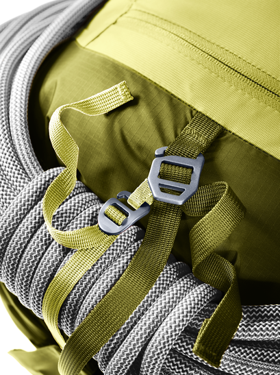 Mountaineering and Climbing backpack Guide 30