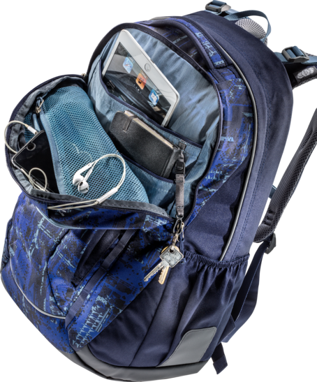 School backpack Strike