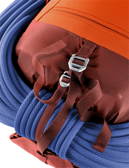 Mountaineering and Climbing backpack Guide 22 SL